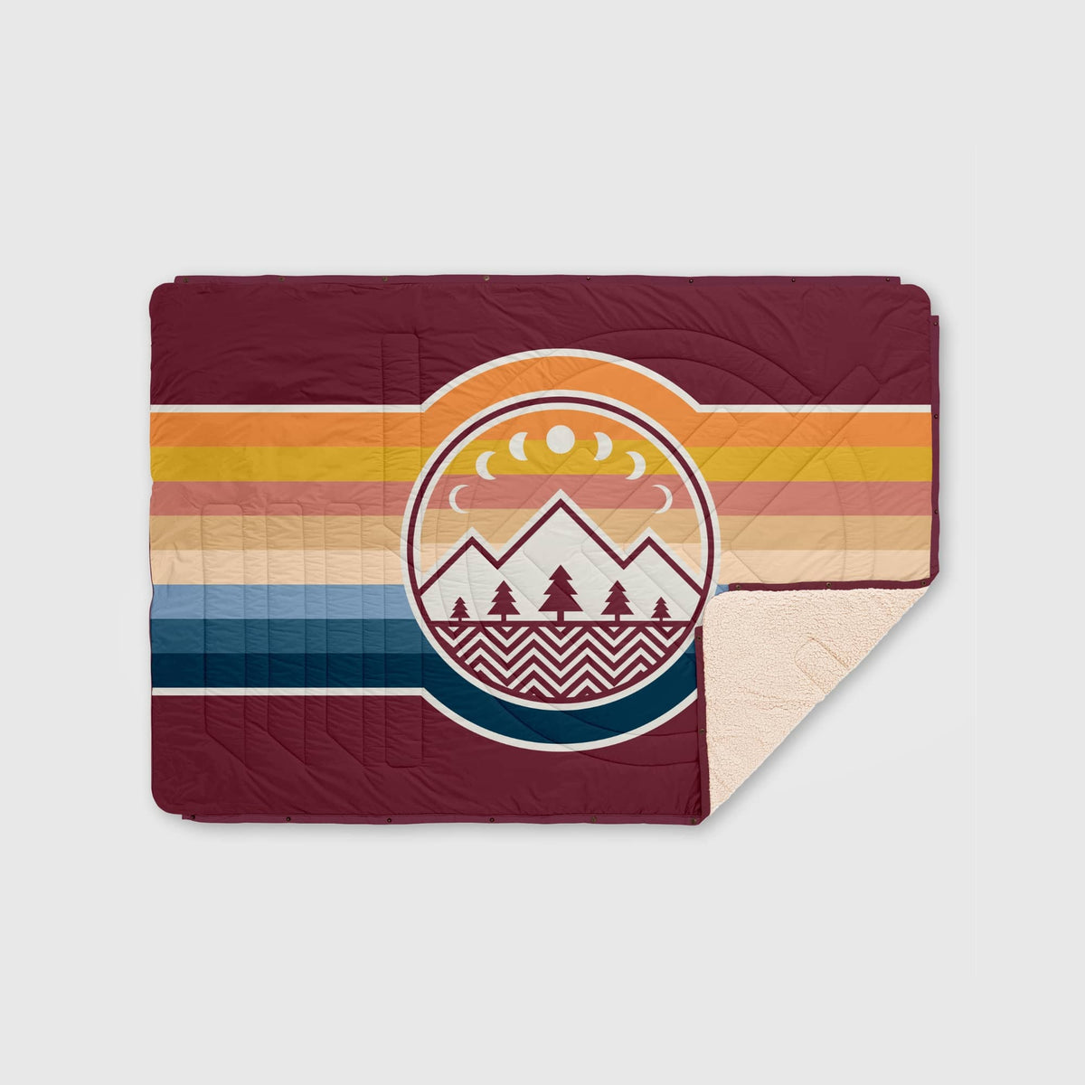 Voited Cloudtouch™ Indoor/Outdoor Camping Blanket - Camp Vibes / Berry