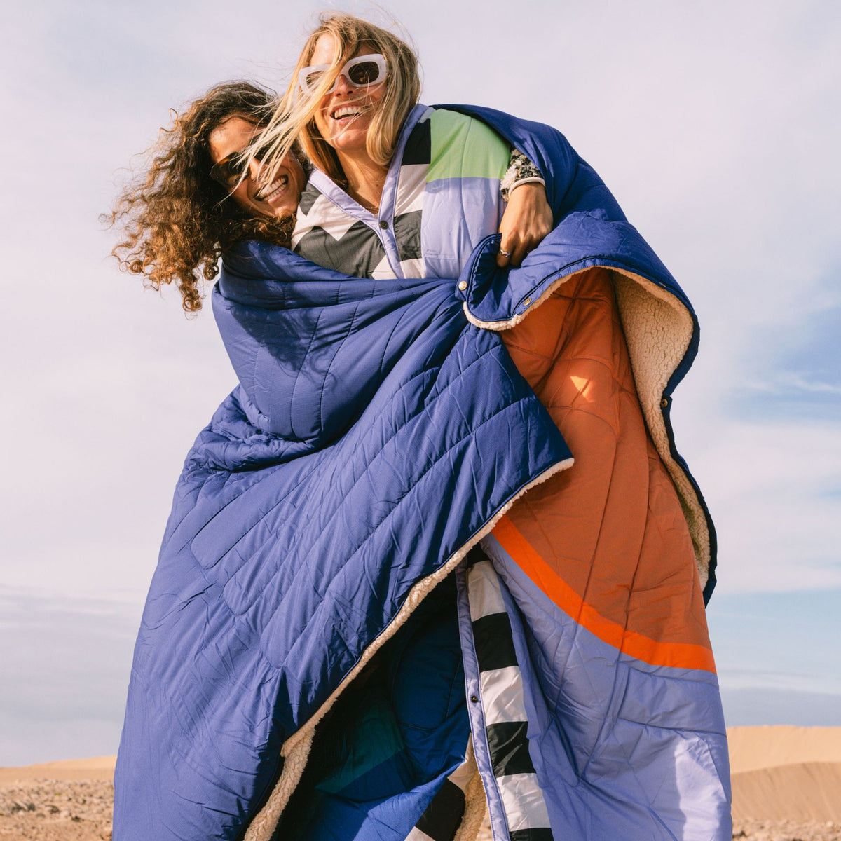 Voited Cloudtouch™ Indoor/Outdoor Camping Blanket - Future Dusk