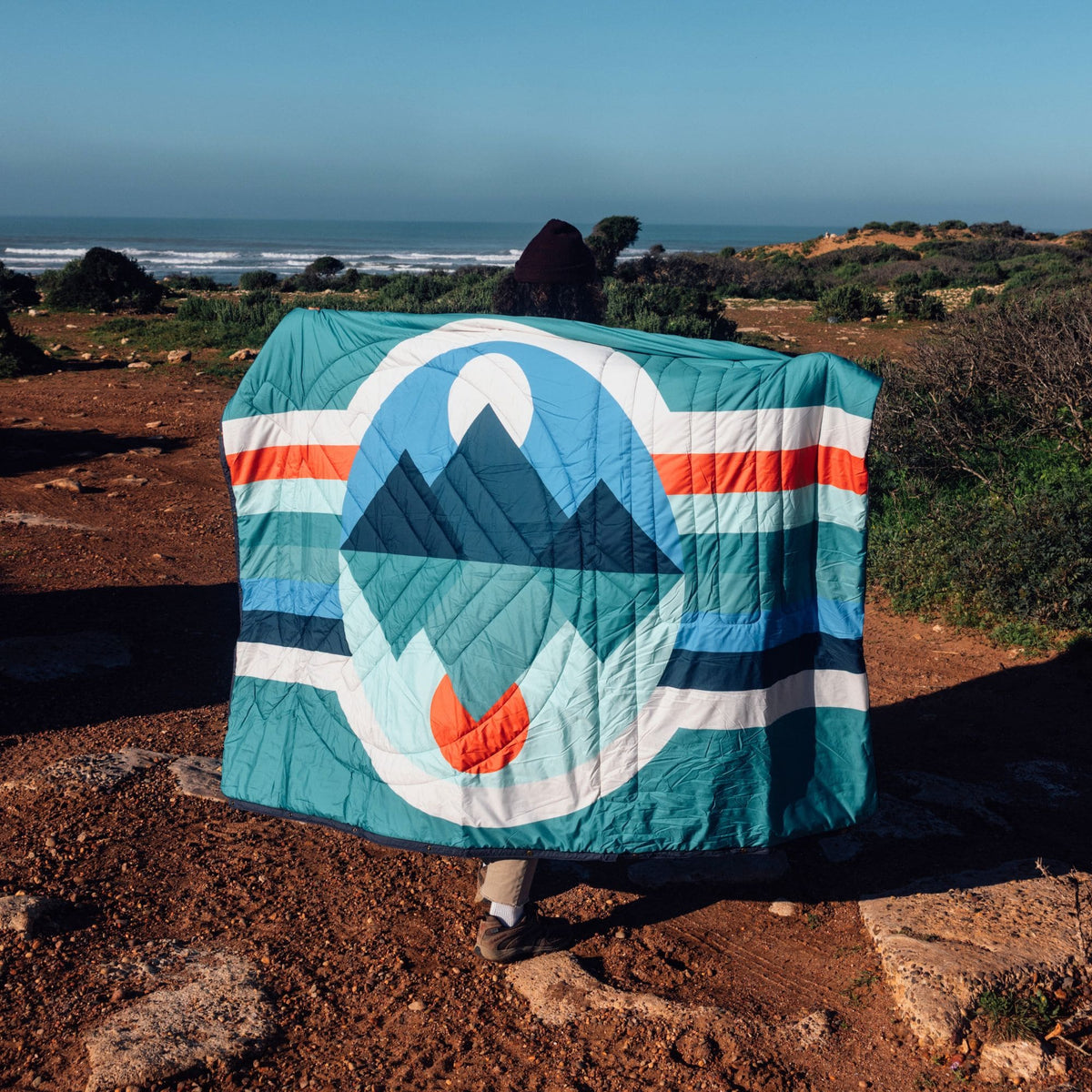 Voited Cloudtouch™ Indoor/Outdoor Camping Blanket - Luna Creek
