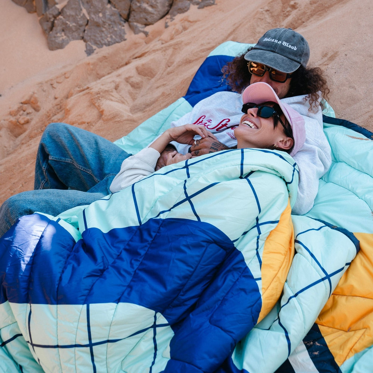Voited Fleece Outdoor Camping Blanket - Edeny Pool