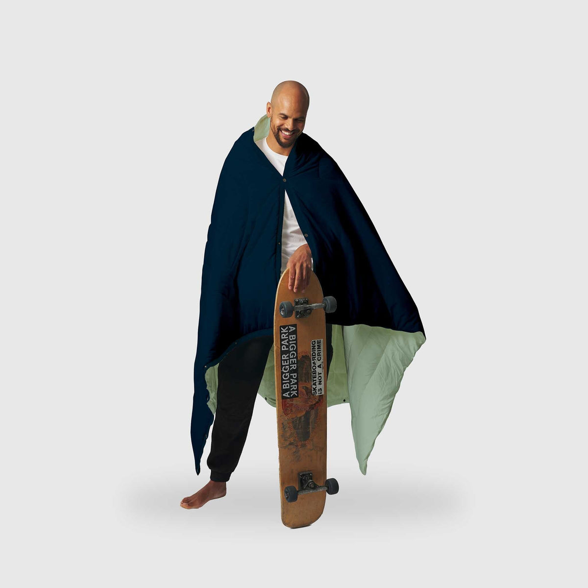 Voited Recycled Ripstop Outdoor Camping Blanket - Ocean Navy / Cameo Green