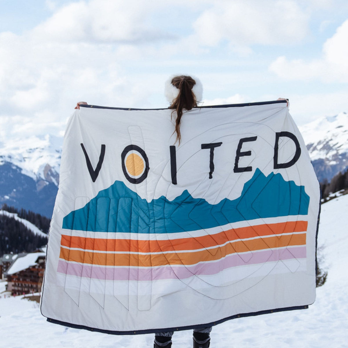 Voited Recycled Ripstop Outdoor Camping Blanket - Snowy Peak