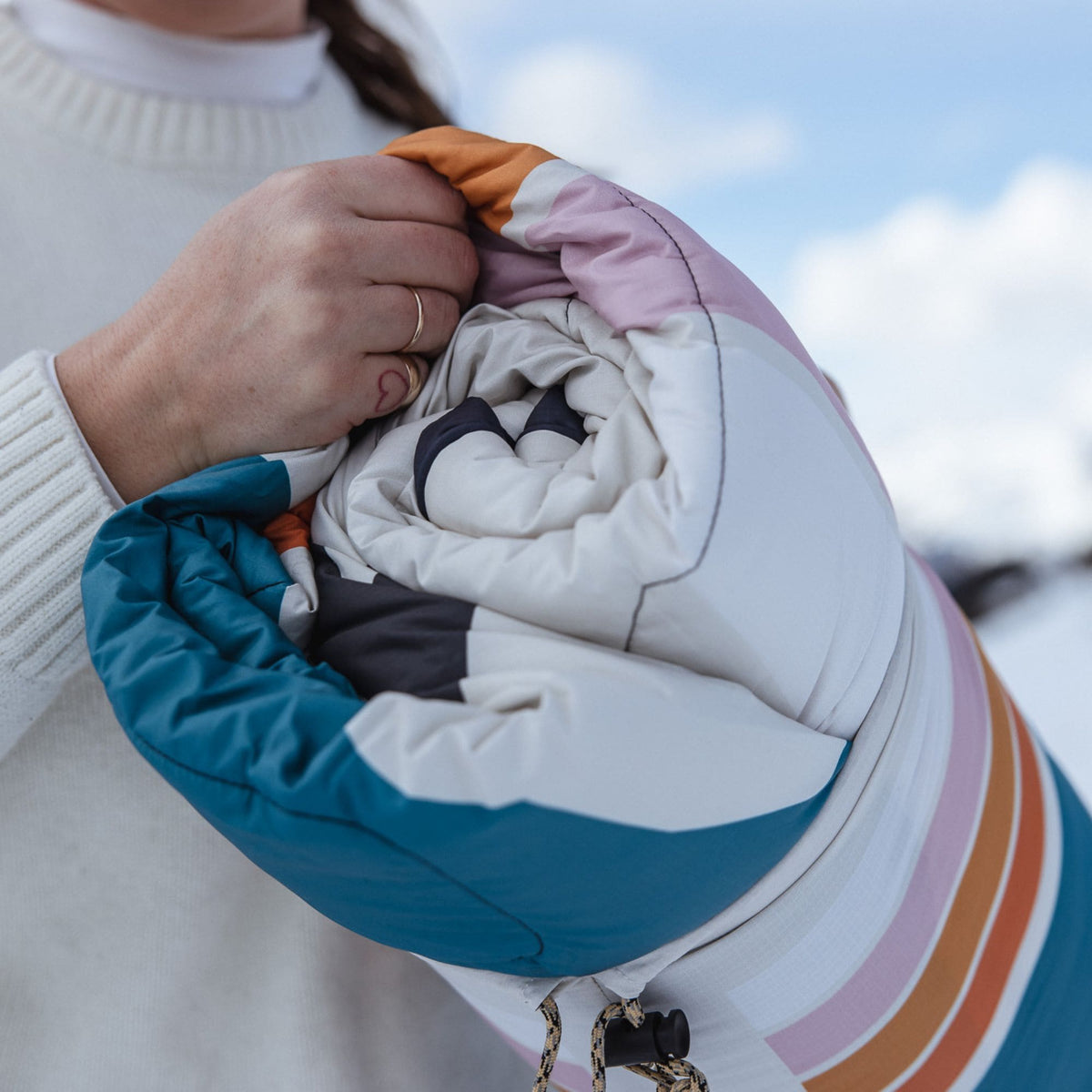 Voited Recycled Ripstop Outdoor Camping Blanket - Snowy Peak