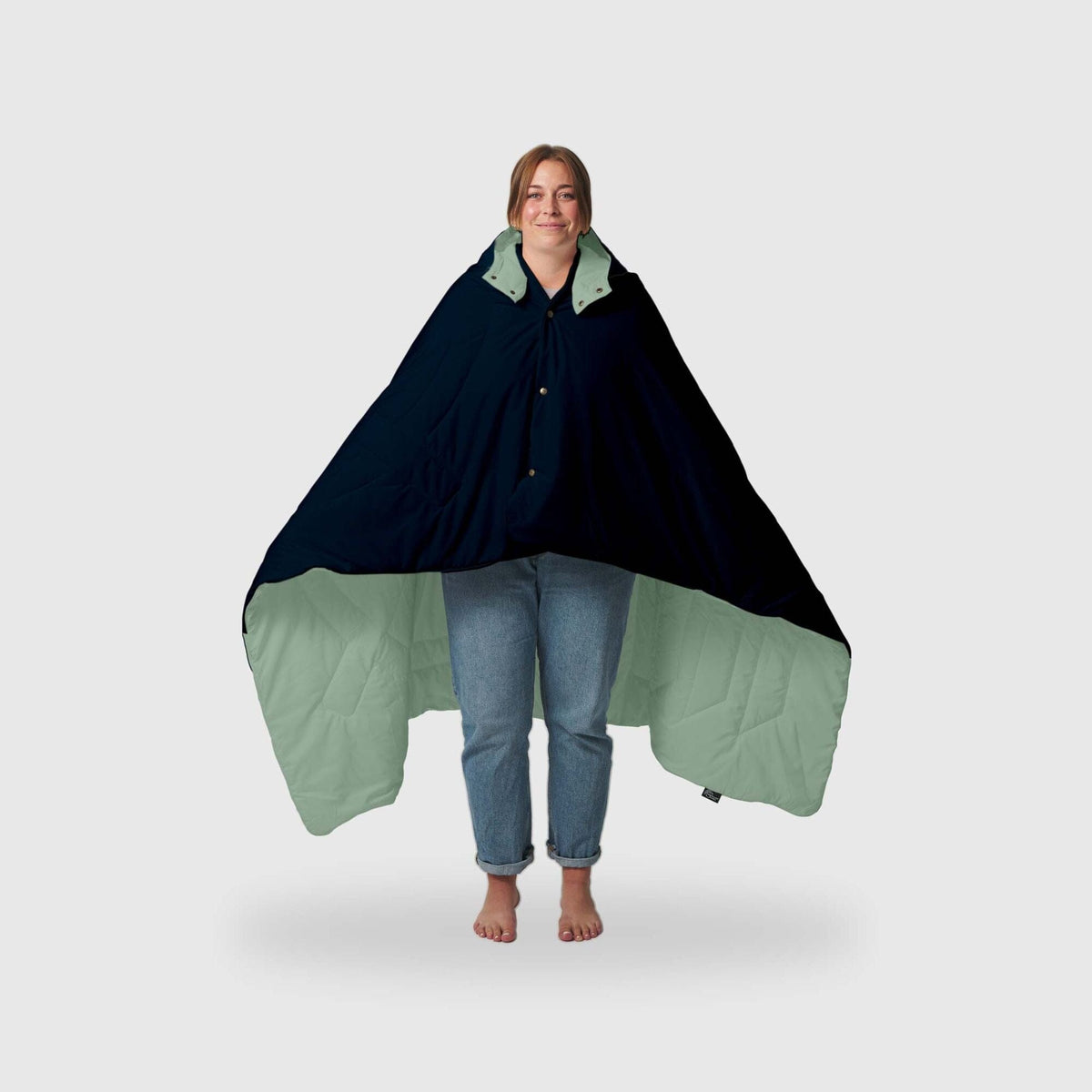 Voited Recycled Ripstop Travel Blanket - Ocean Navy / Cameo Green