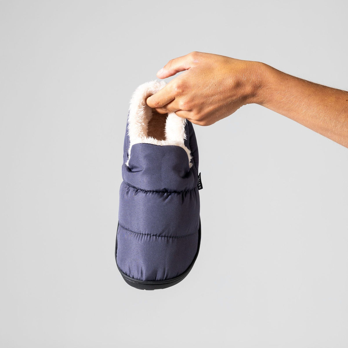 Voited Cloudtouch™ Slipper - Lightweight, Indoor/Outdoor Fleece-Lined Camping Slippers - Graphite