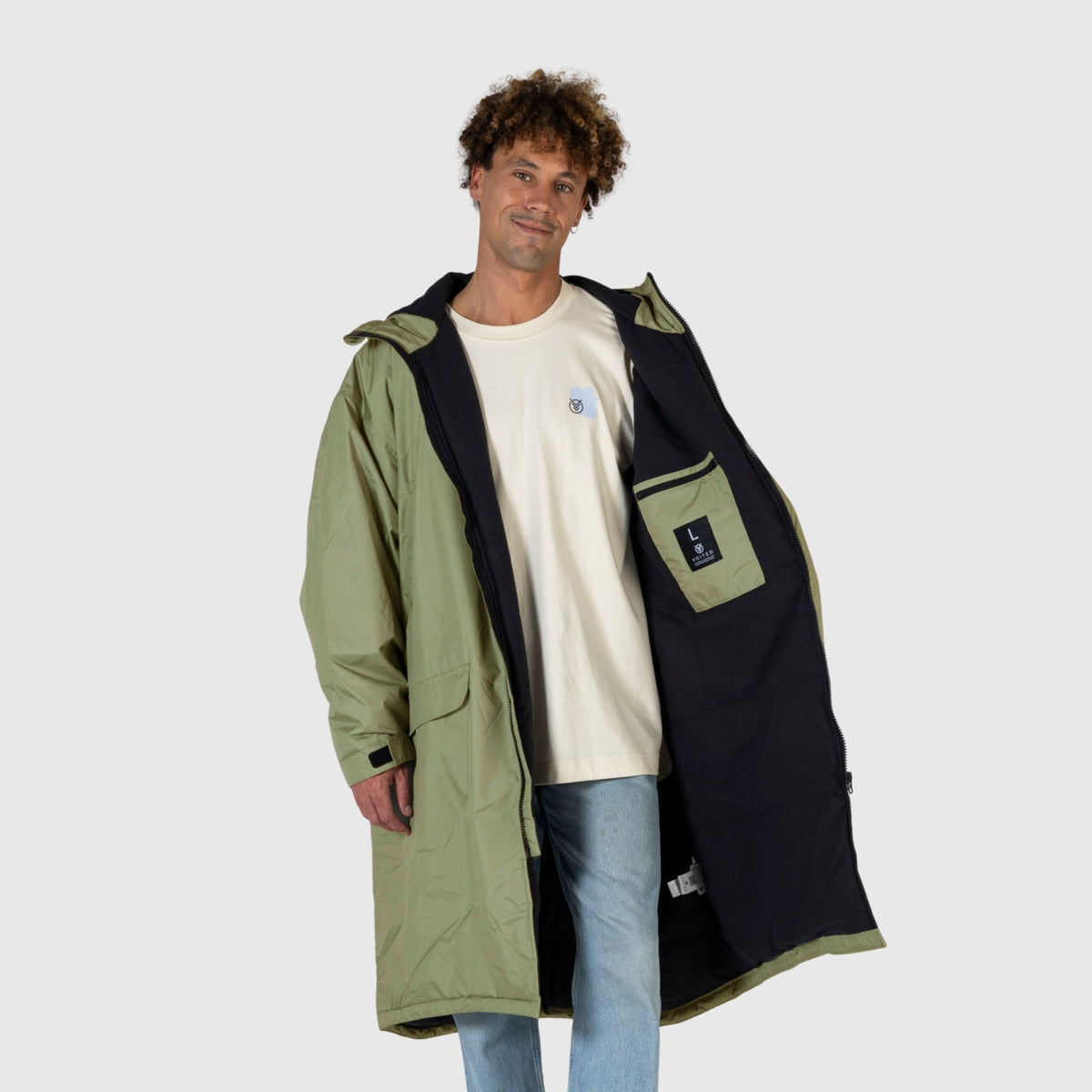 VOITED 3rd Edition Outdoor Changing Robe & Drycoat for Surfing, Camping, Vanlife & Wild Swimming - Olive