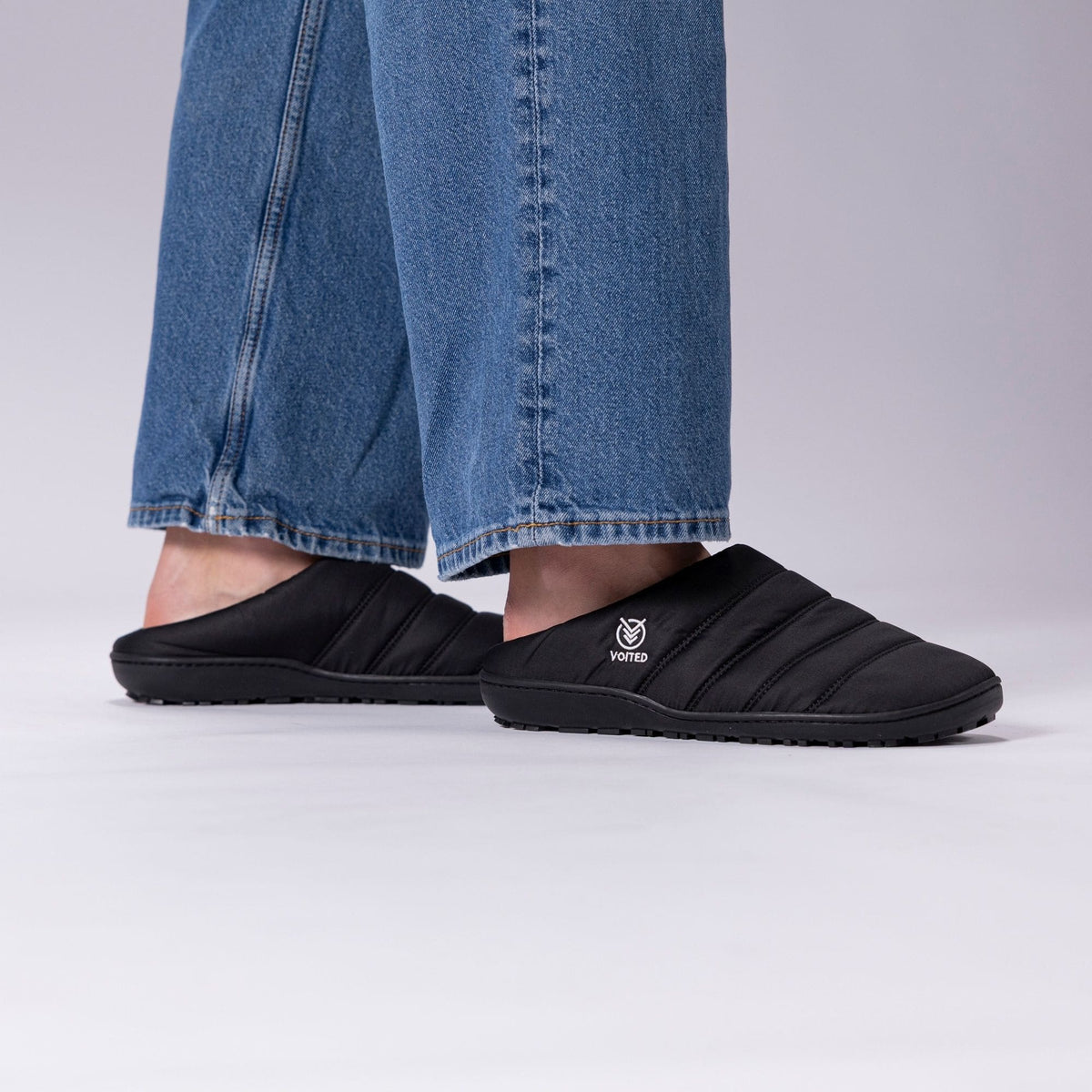 Voited Soul Slipper - Lightweight, Indoor/Outdoor Camping Slippers - Black