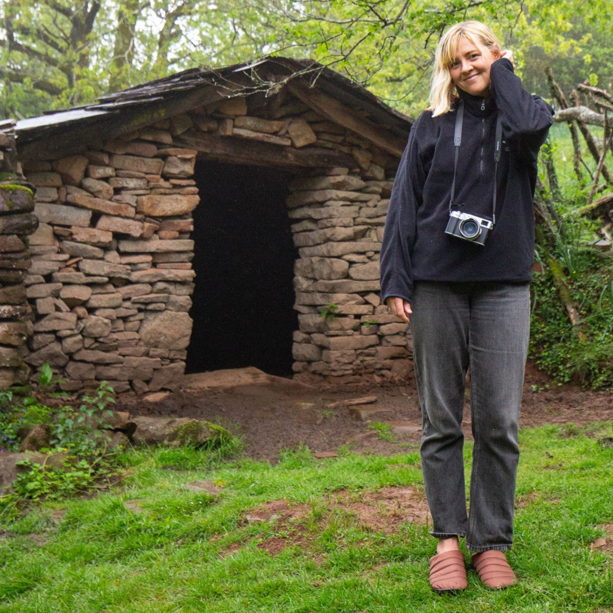 Voited Soul Slipper - Lightweight, Indoor/Outdoor Camping Slippers - Chocolate