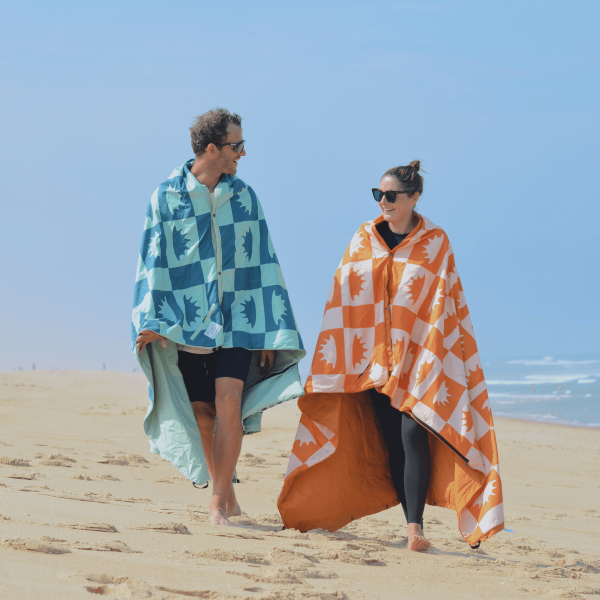 Voited Compact Picnic & Beach Blanket - Cameo