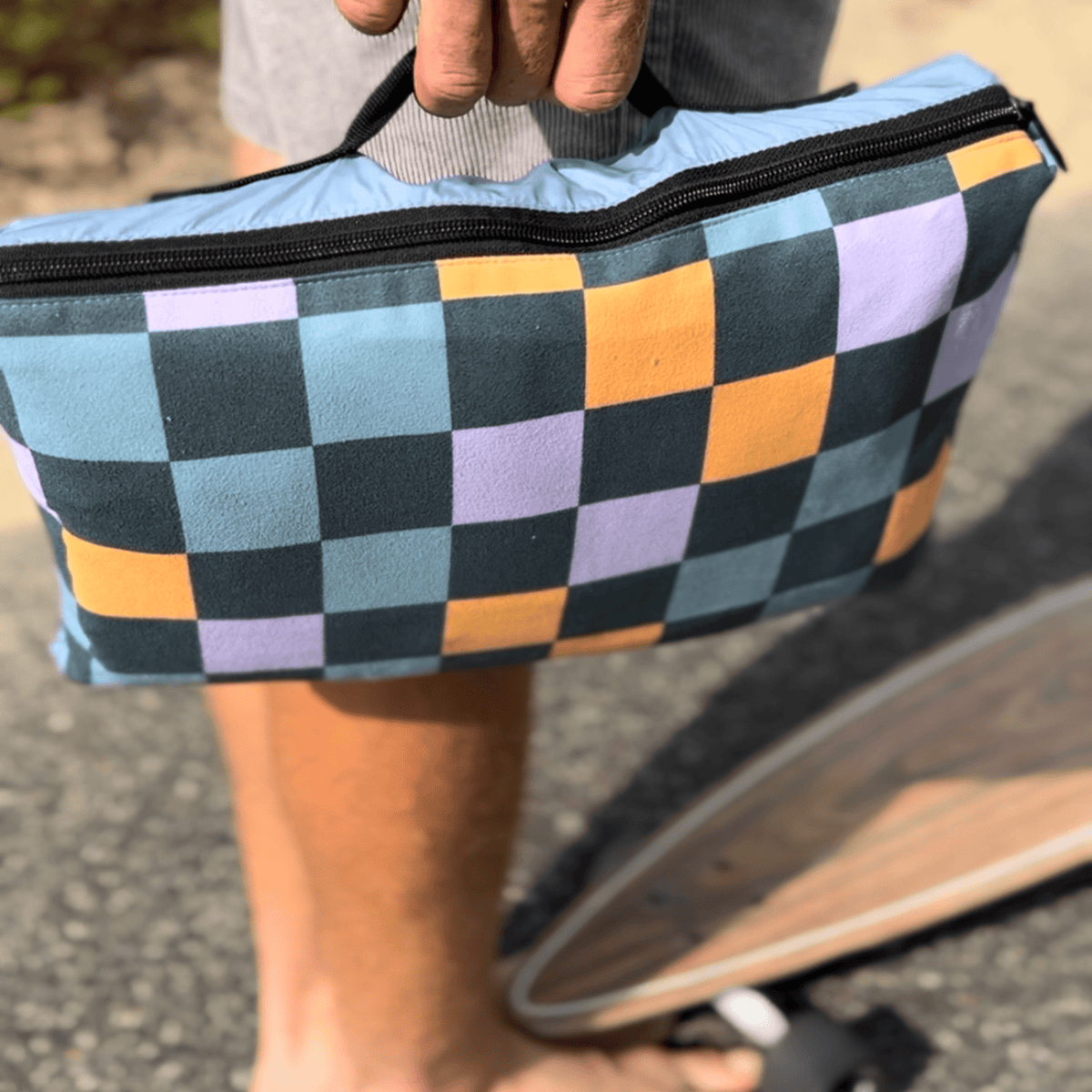 Voited Compact Picnic & Beach Blanket - Cheeckers
