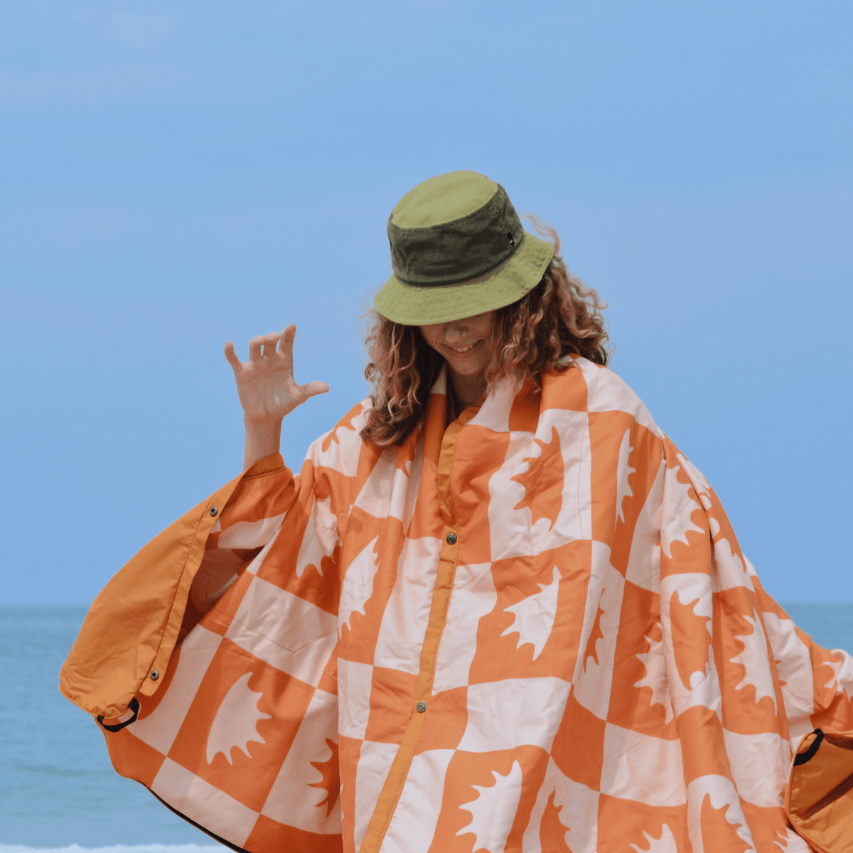 Voited Compact Picnic & Beach Blanket - Concha