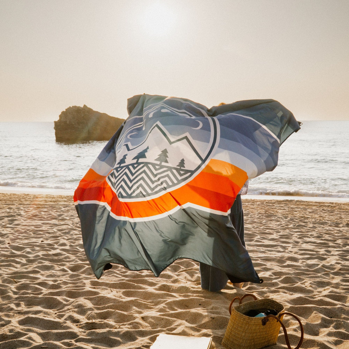 VOITED Sandfree Beach Sheet - Camp Vibes Two