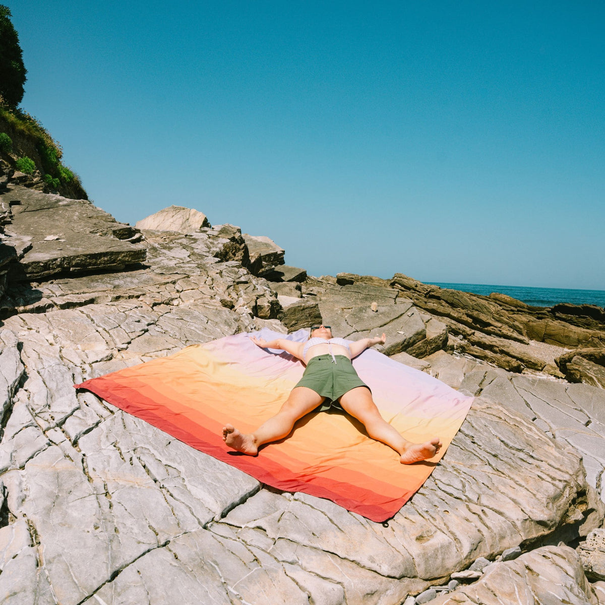 VOITED Sandfree Beach Sheet - Golden Drift
