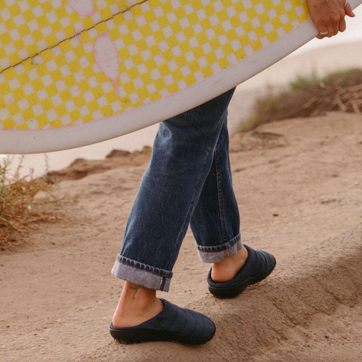 Voited Soul Slipper - Lightweight, Indoor/Outdoor Camping Slippers - Graphite