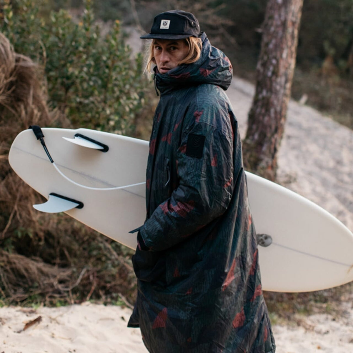 Voited Outdoor Change Robe & Drycoat For Surfing, Camping, Vanlife & Wild Swimming - Moment Camo
