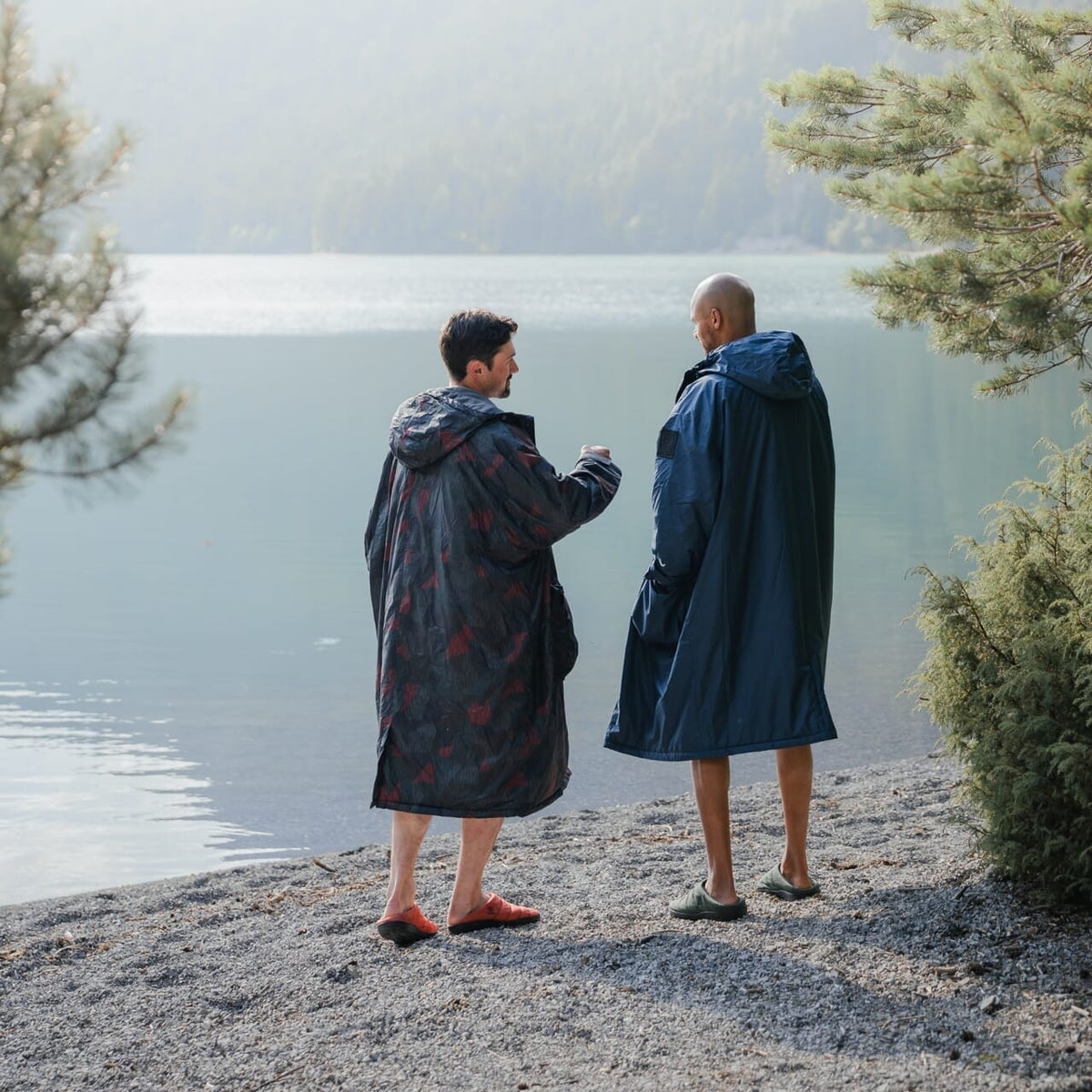 Voited Outdoor Change Robe & Drycoat For Surfing, Camping, Vanlife & Wild Swimming - Ocean Navy