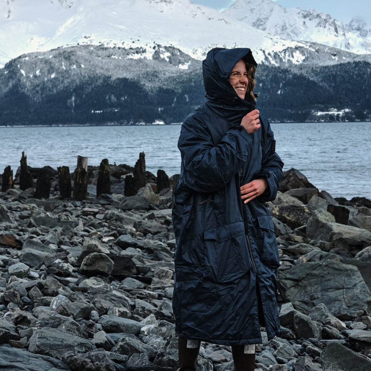 Voited Outdoor Change Robe & Drycoat For Surfing, Camping, Vanlife & Wild Swimming - Ocean Navy